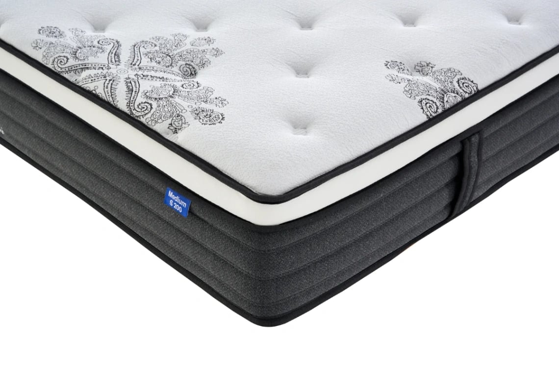 The Royal Comfort - Image 4