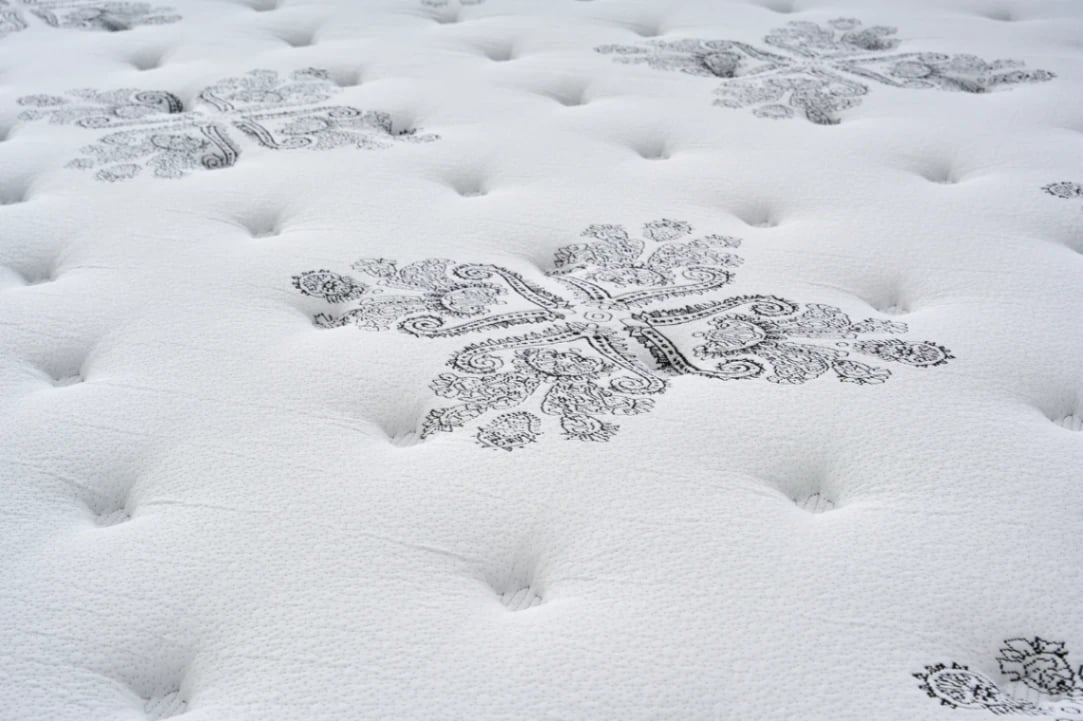 The Royal Comfort - Image 8