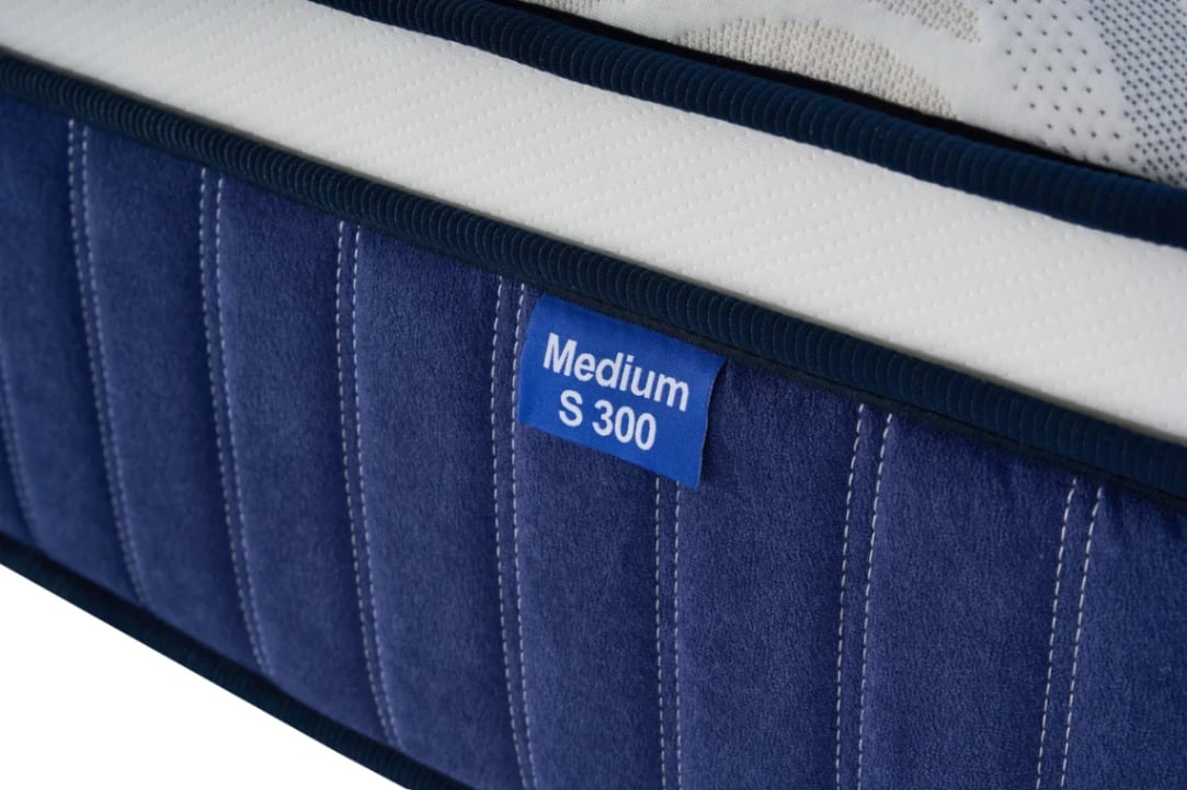 Urban Elegance - Image 8